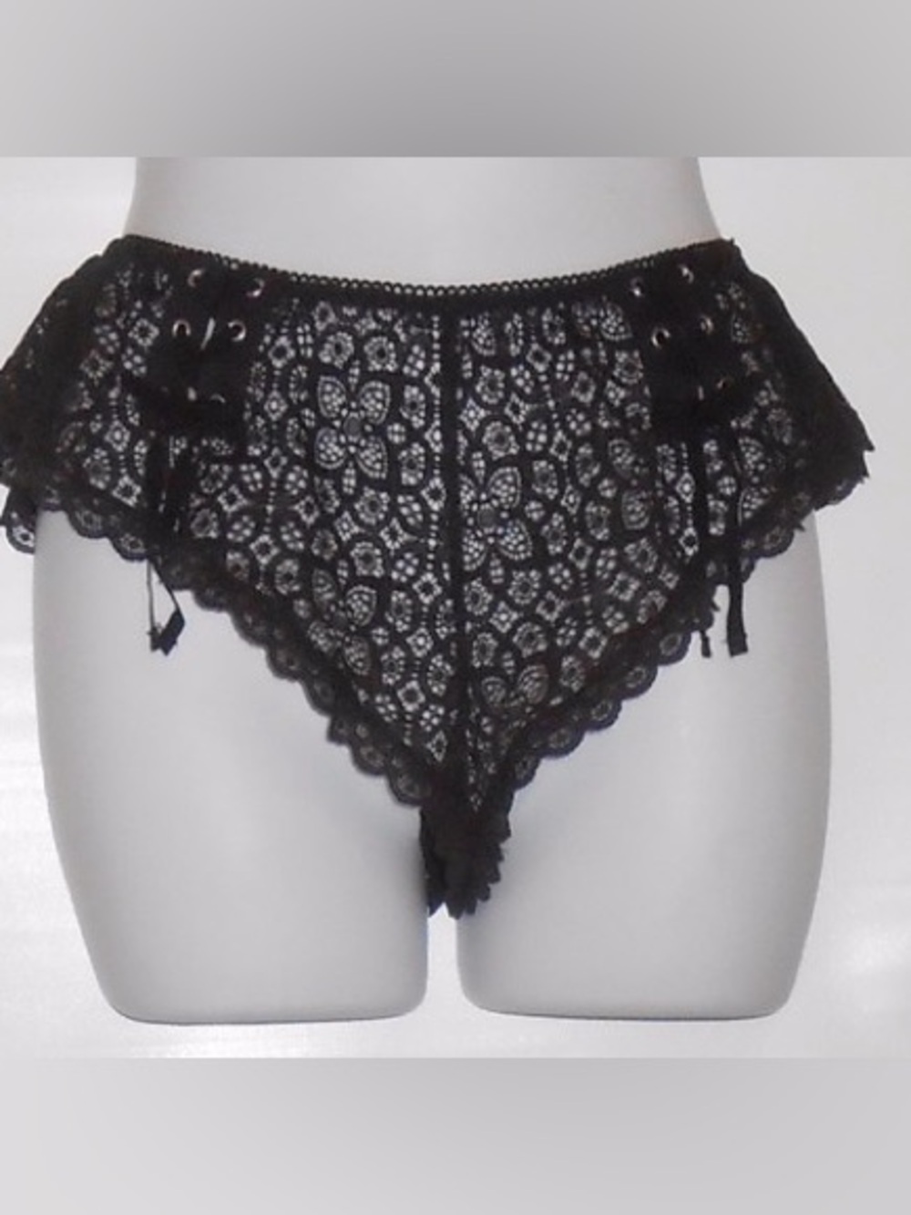 NWT VICTORIA’S SECRET BLACK LACE SHORTS